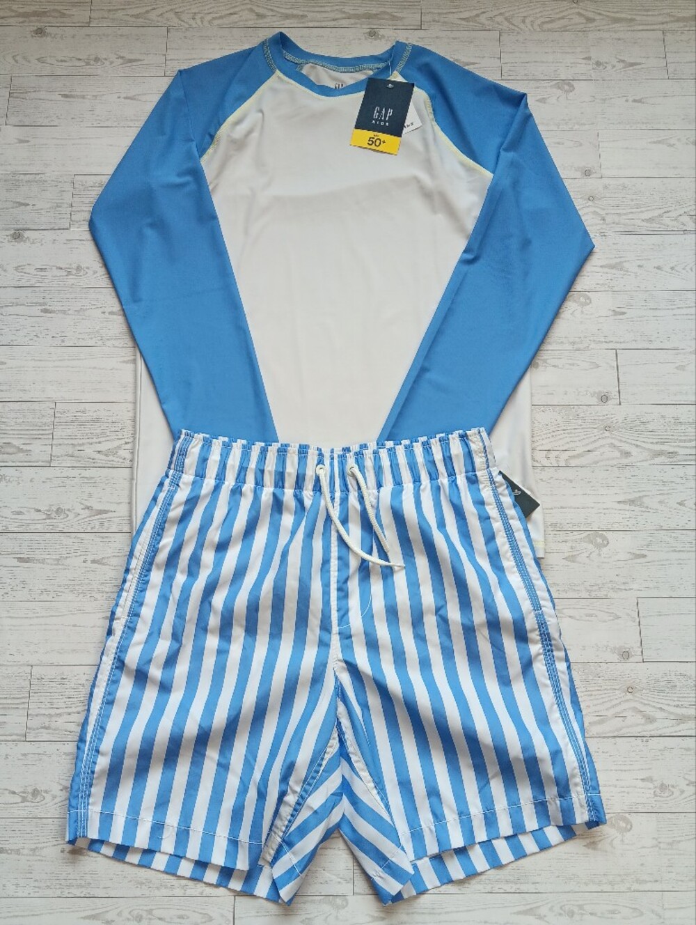NWT Gap Kids Youth Boy's Rashguard Swim Trunks Set Size XXL(14-16)